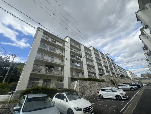 一ノ谷グリーンハイツI棟の外観