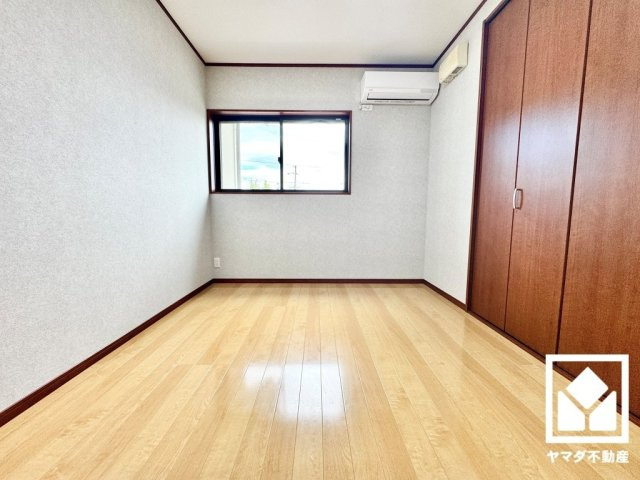 伏見区醍醐中山町の洋室