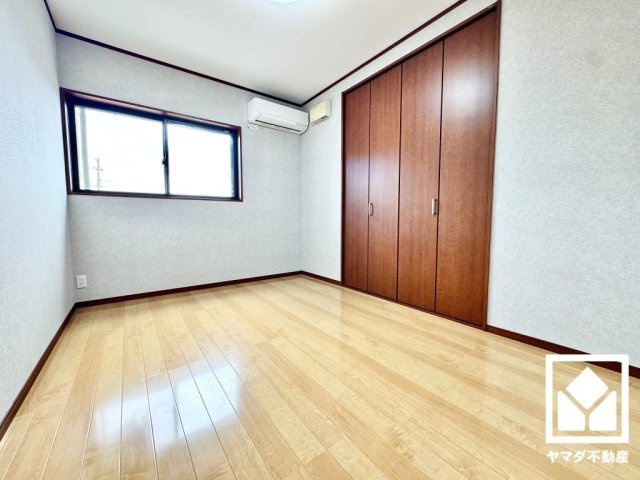 伏見区醍醐中山町の洋室