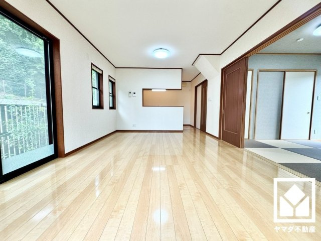 伏見区醍醐中山町の居間・リビング