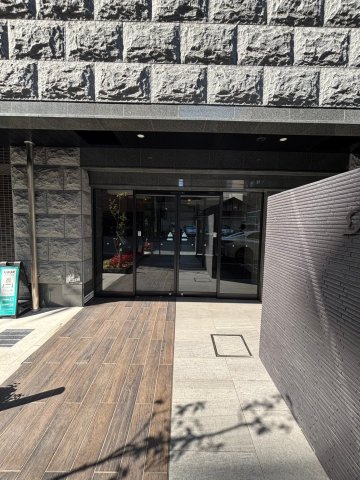 プレサンス堺筋本町センティスのエントランス