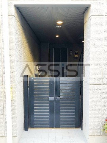 ドルチェ学芸大学のエントランス