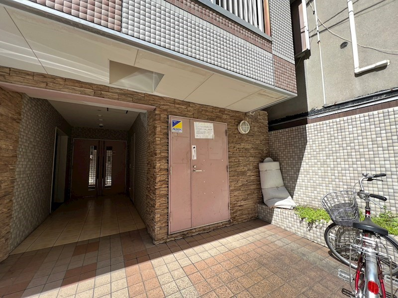 RUITA日本橋のエントランス