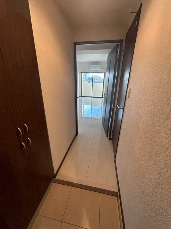 ウインステージ箱崎の玄関