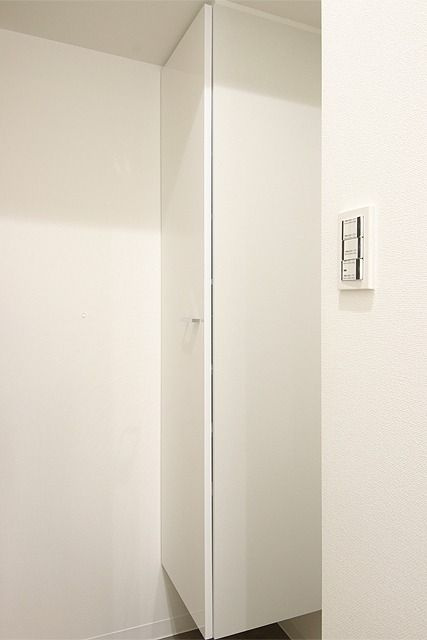 Luce Minamimorimachi の玄関
