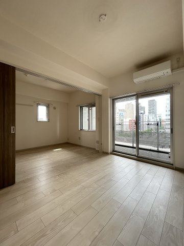 プレサンス松屋町駅前デュオの居間・リビング
