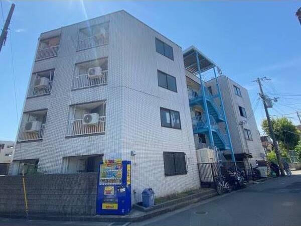 プレアール杭瀬のエントランス|落ち着いたエントランスです