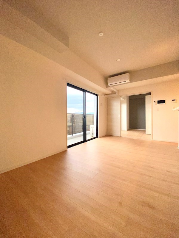 MODERN PALAZZO 博多駅東の居間・リビング