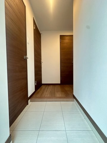 MODERN PALAZZO 博多デュオグランデEastの玄関