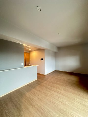 MODERN PALAZZO 博多デュオグランデWestの居間・リビング