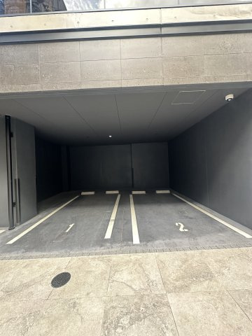 クレアホームズプラン博多祇園の駐車場