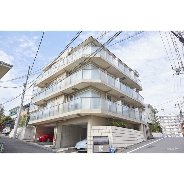 メゾンドール鷺沼の外観