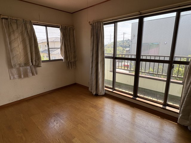 小浜町北ノ作 中古一戸建ての洋室