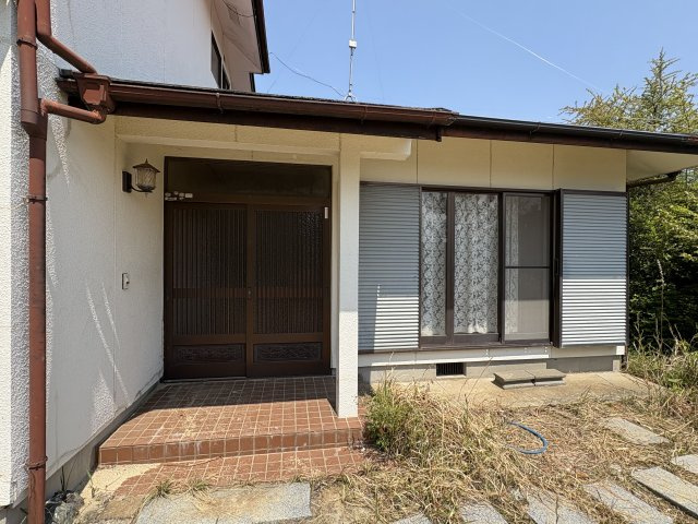 小浜町北ノ作 中古一戸建ての玄関