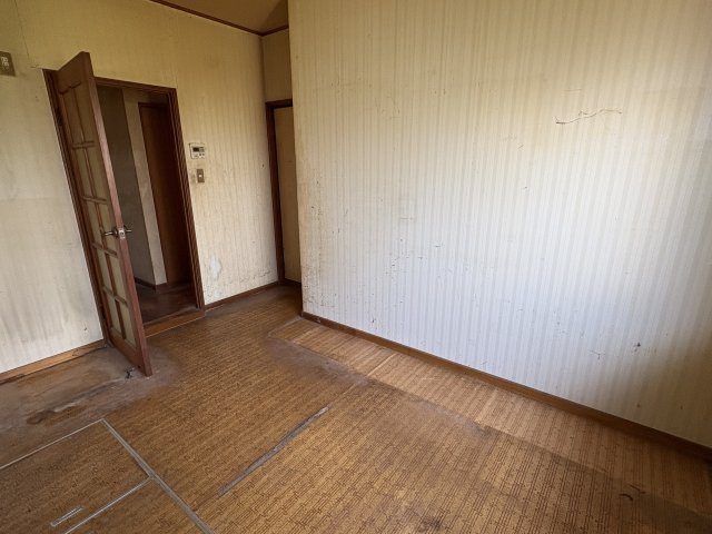 小浜町北ノ作 中古一戸建ての洋室