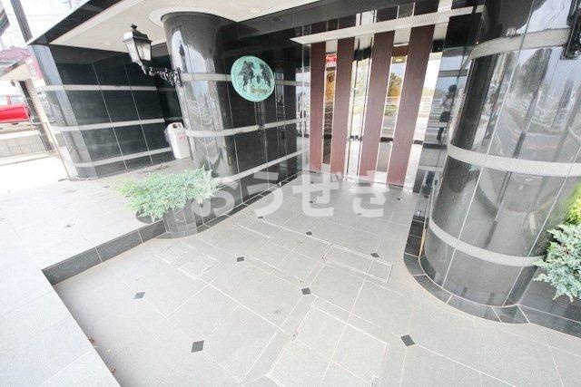 グリフォーネ横浜・妙蓮寺のエントランス