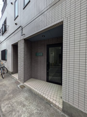 アーブレ向河原のエントランス