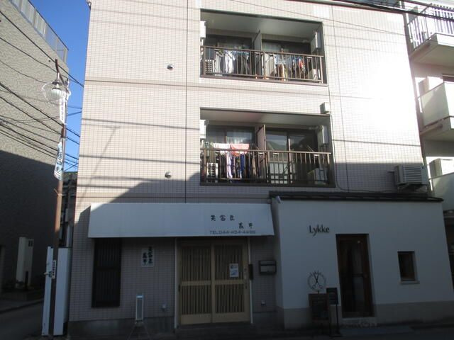 アーブレ向河原の外観
