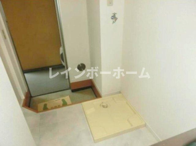 松戸市松戸のアパートの玄関|毎日通る玄関はこちらです