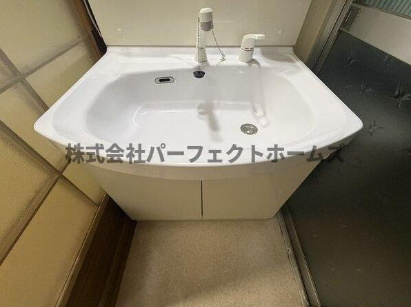 高柳4丁目テラスハウス　賃貸の独立洗面台|使いやすい洗面台です