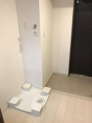 クレヴィスタ浅草の玄関