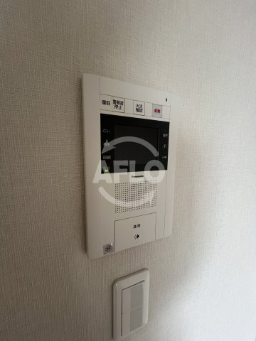 コンフォリア江坂のセキュリティ|コンフォリア江坂　モニター付きインターホン