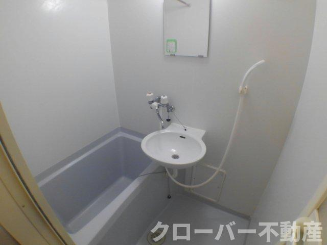 レオパレスシャルマンの浴室