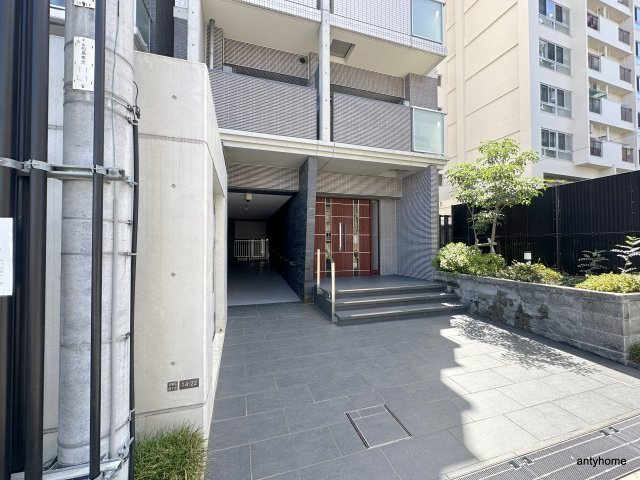スワンズシティ北堀江　仲介手数料無料のエントランス