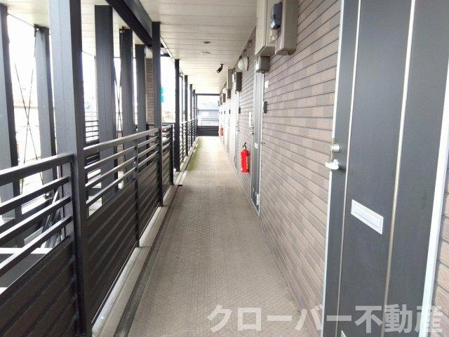 レオネクストアルファのロビー