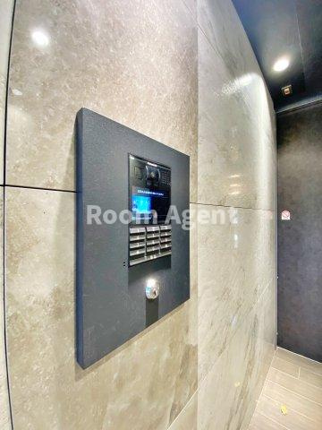 S-RESIDENCE鶴舞駅前のエントランス