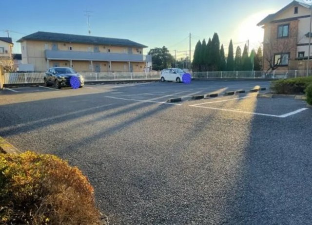 レオパレスラピュタの駐車場