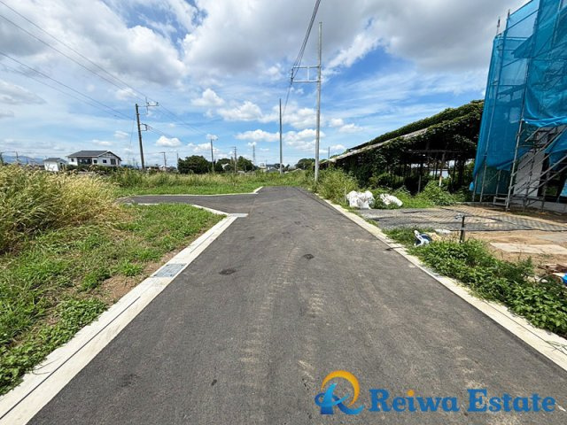 新築戸建　高座郡寒川町田端の前面道路含む現地写真