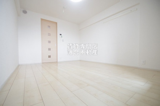 【寝室】 | グランツ・K | 開放感のあるお部屋