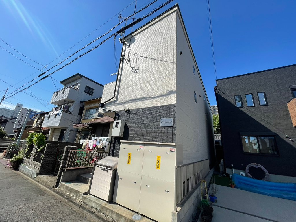 グランシャリオの外観