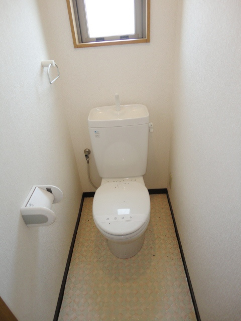 マリモBLDのトイレ|落ち着いた色調のトイレです