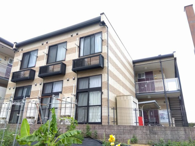 明石市松江のアパートの外観