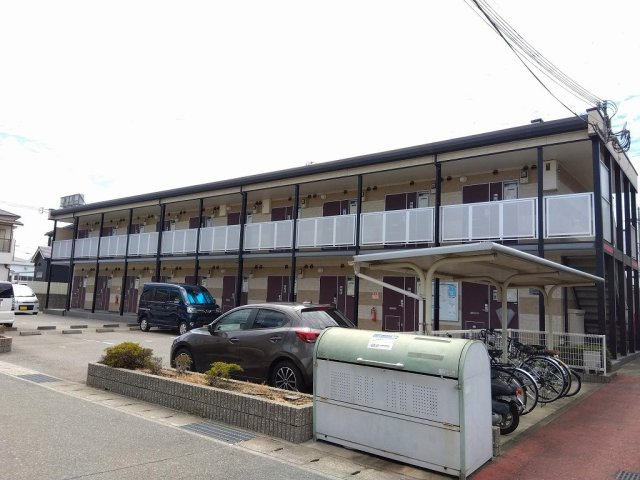 明石市鳥羽のアパートの外観