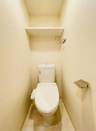 名古屋市中区栄１丁目の賃貸マンションのトイレ
