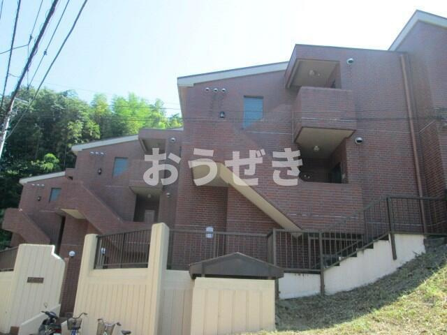 エフマンションの外観