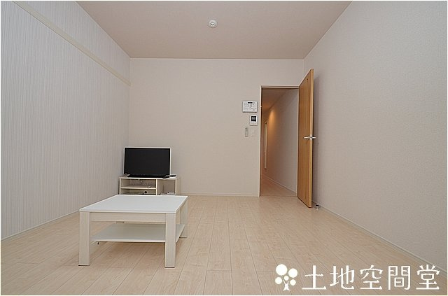 中間市岩瀬西町のアパートの内装