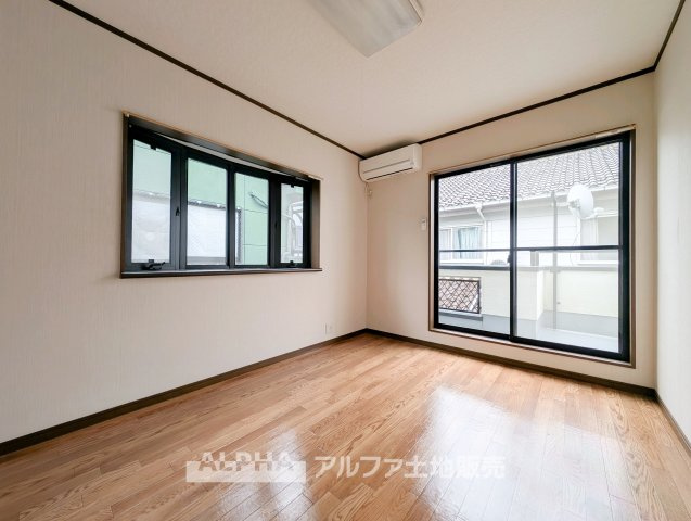 東京都羽村市五ノ神3　（中古）の洋室