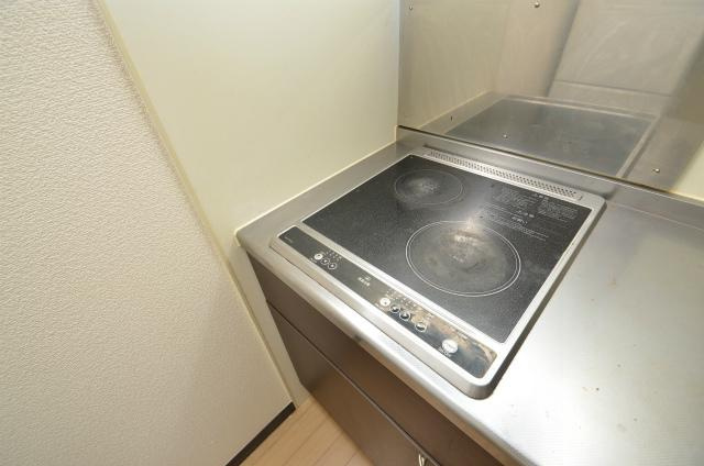 遠賀郡遠賀町松の本３丁目のアパートのキッチン