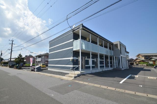 遠賀郡遠賀町松の本３丁目のアパート