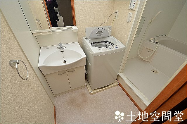 北九州市八幡西区市瀬２丁目のアパートの洗面所