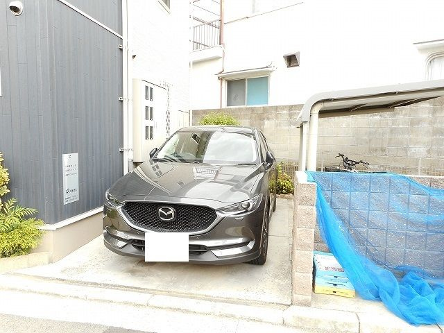 Ｃｏｚｙ　Ｇｒａｎｄｅの駐車場