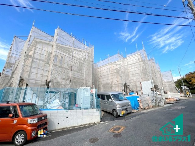 ●3(土)4(日)現地説明会　奈良市中山町　第16期　全3邸の外観|現在はこんな感じです。完成までが待ち遠しいですね。