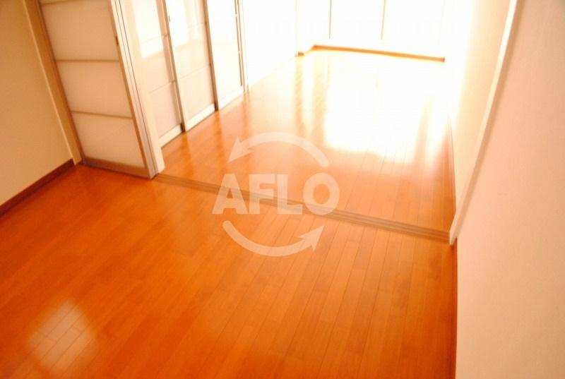 アスリート御堂筋本町の居間・リビング|アスリート御堂筋本町　室内写真