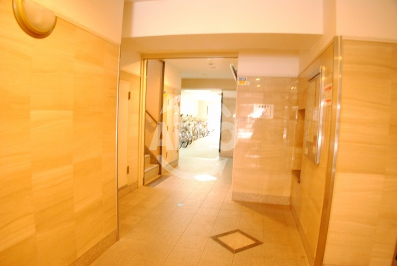 アスリート御堂筋本町のその他共用部分|アスリート御堂筋本町　共用廊下