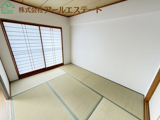 サンロイヤル加古川リバージュⅢ号館　　中古マンションの和室