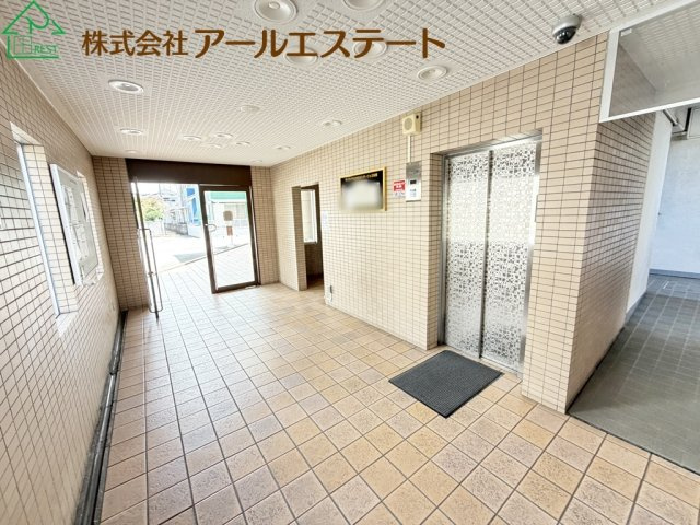 サンロイヤル加古川リバージュⅢ号館　　中古マンションのエントランス